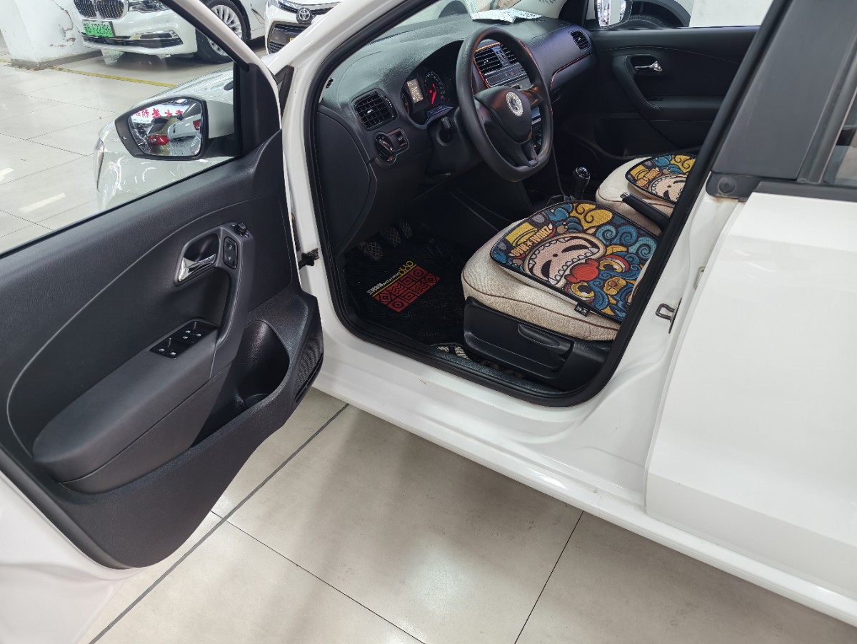 Volkswagen Polo 2017 #8 Volkswagen Polo 2017 car image #8