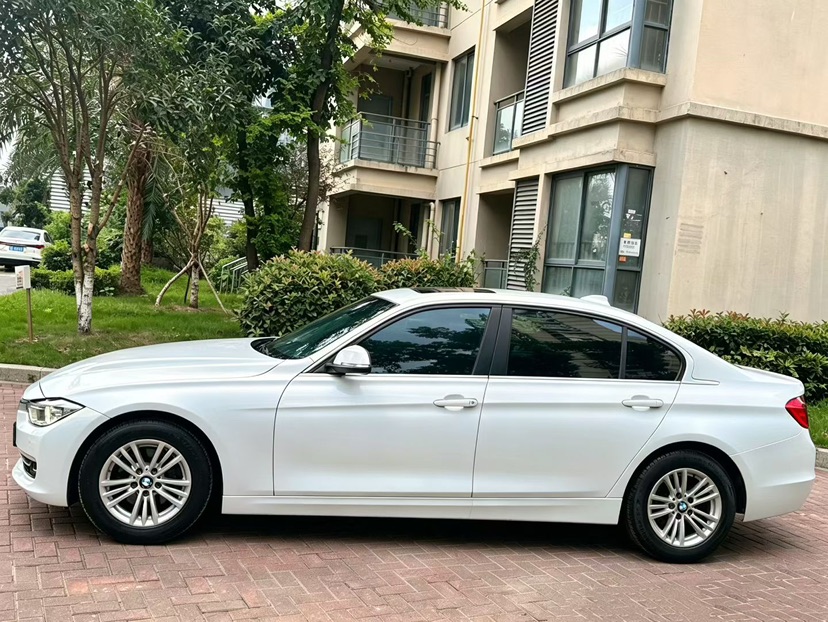 BMW 3 Series 2013 car image #4