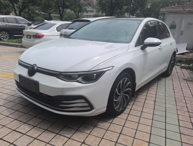 Volkswagen Golf 2021 car image 