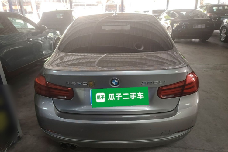BMW 3 Series 2019 #6 BMW 3 Series 2019 car image #6
