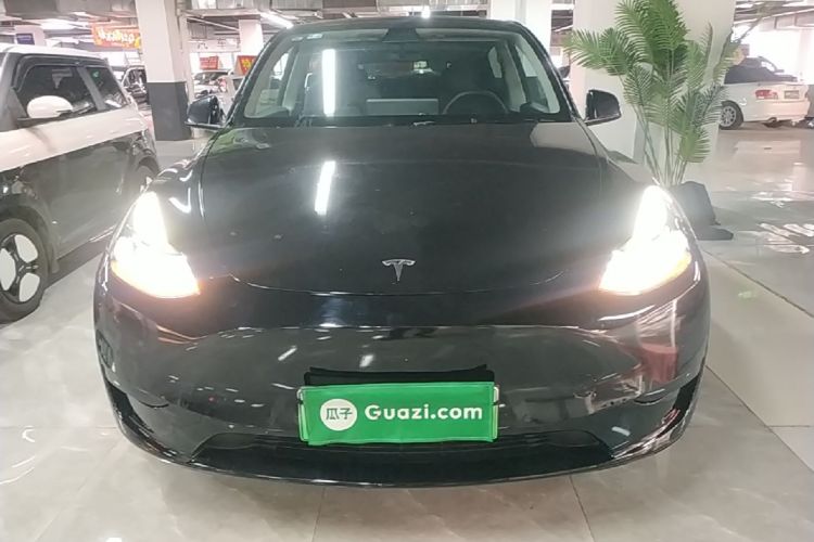 Tesla Model Y 2022 #3 Tesla Model Y 2022 car image #3