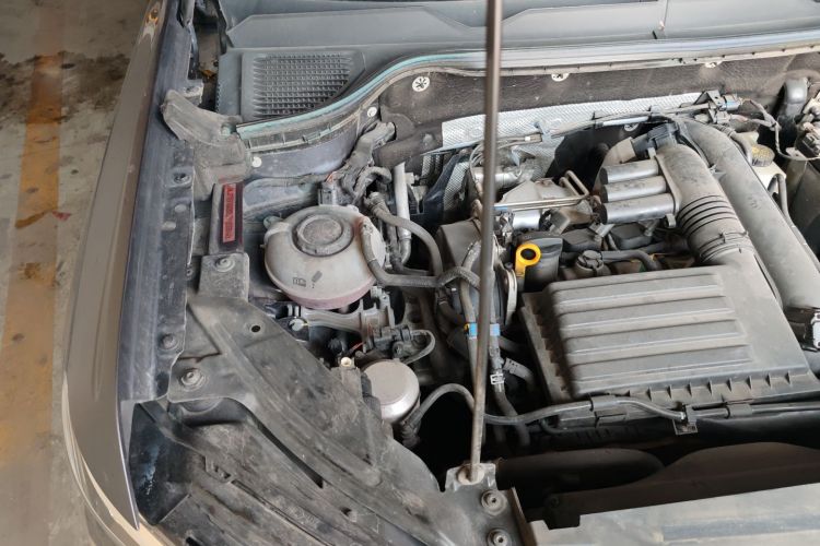 Volkswagen Tharu 2021 imagen de coche #23