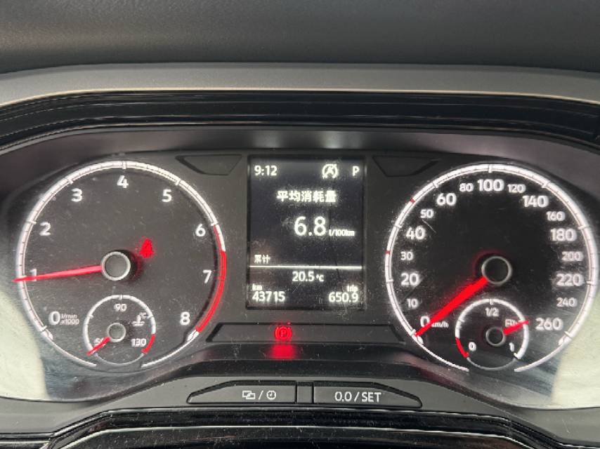 Volkswagen Polo 2020 car image #4
