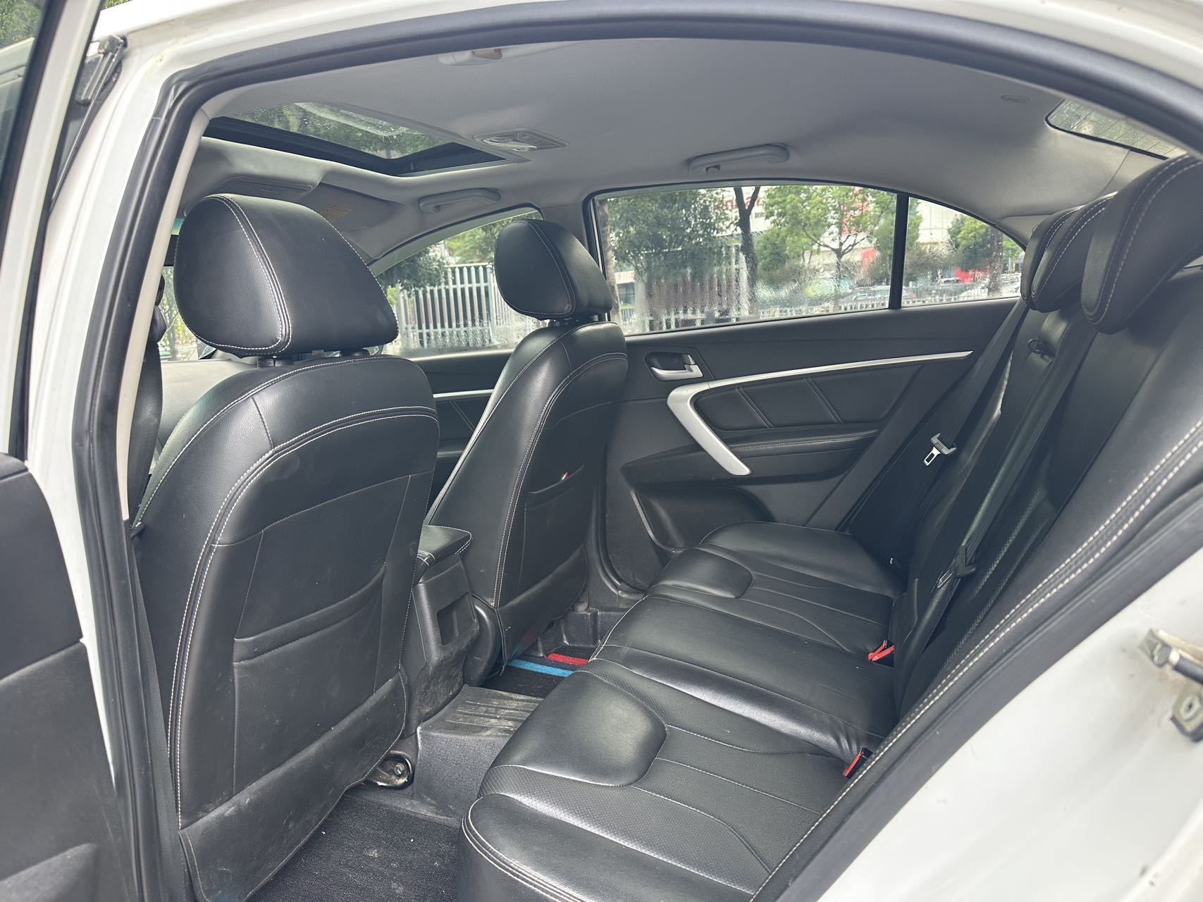 GEELY Emgrand 2015 car image #7