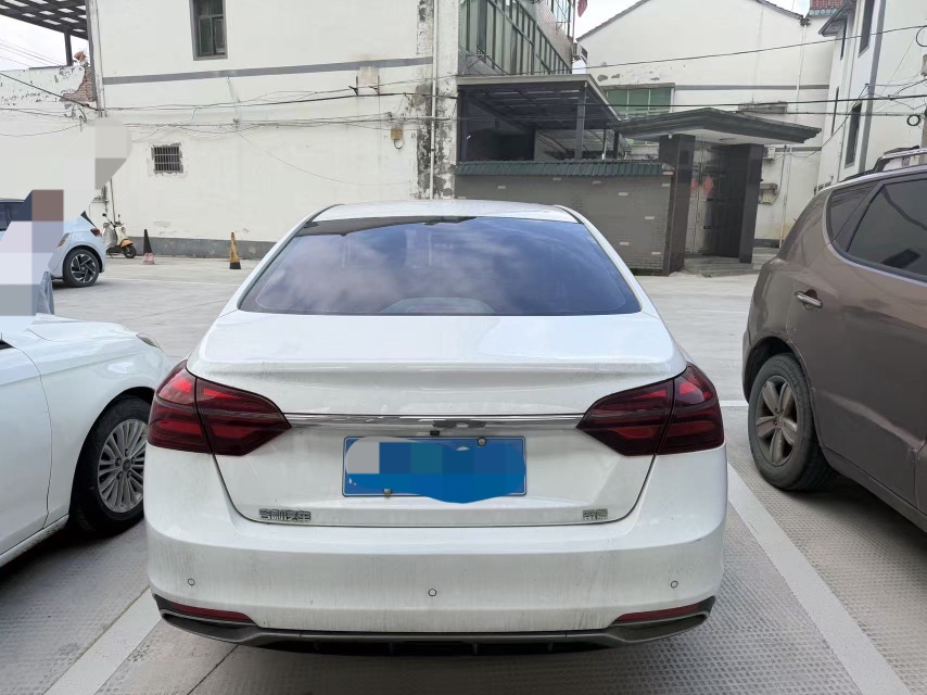 GEELY Emgrand 2019 car image #4