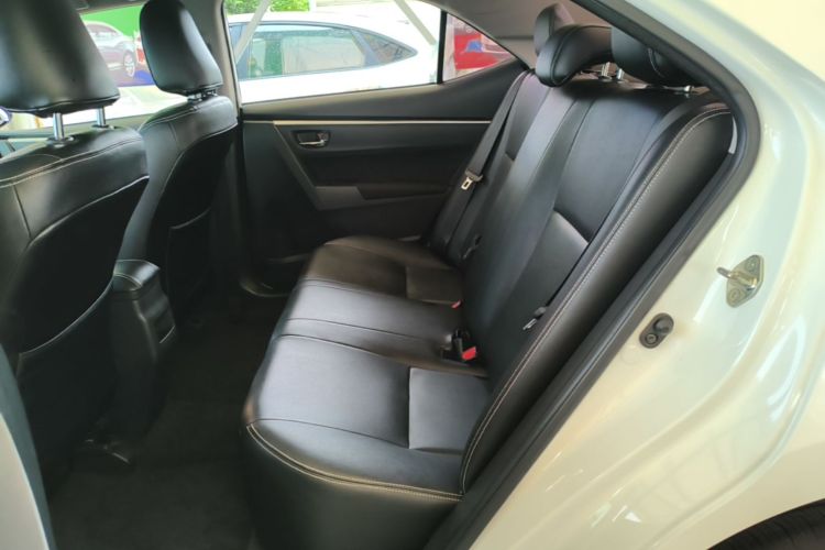 Toyota Corolla 2019 car image #17