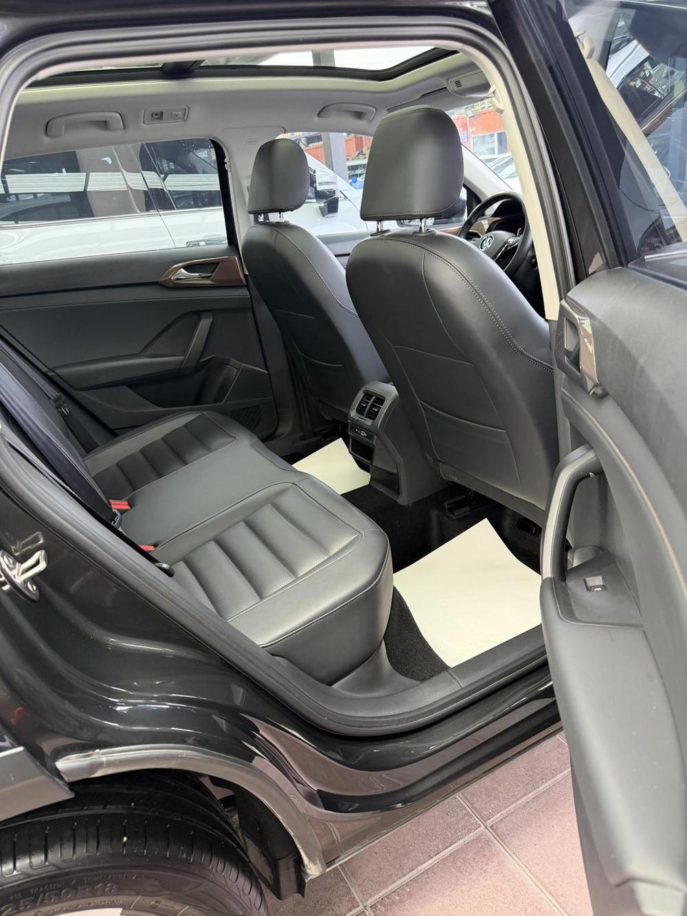 Volkswagen Tharu 2022 car image #13