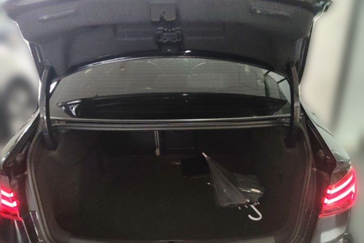 Audi A3 2019 car image #21