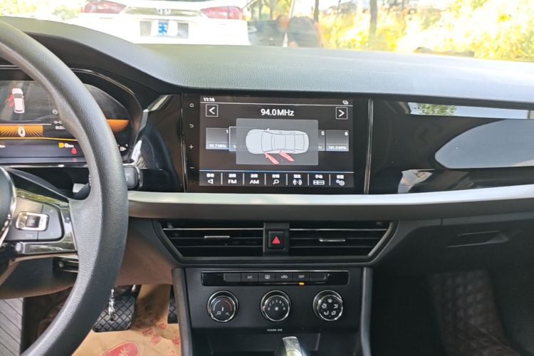 Volkswagen Lavida 2021 car image #13