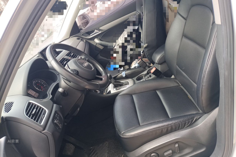 Audi Q3 2015 car image #17