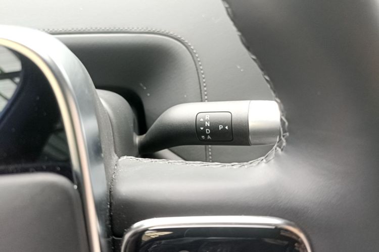 Li L9 2025 image de voiture #21