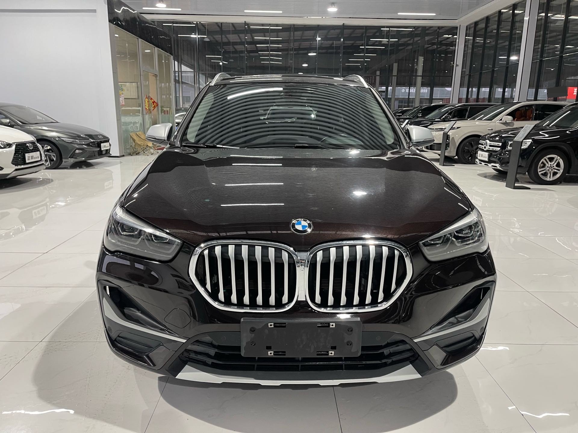 2021 изображение автомобиля #2