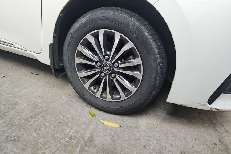 Toyota Corolla 2018 #9 Toyota Corolla 2018 car image #9