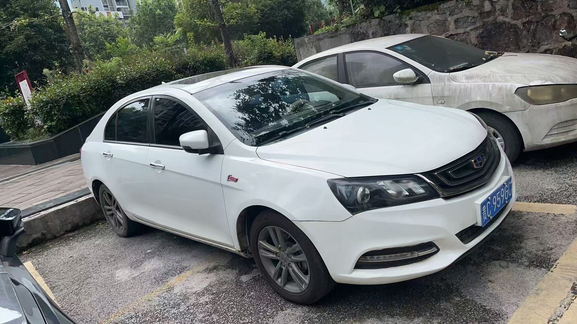 GEELY Emgrand 2016 car image #5