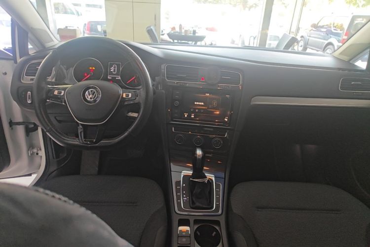 Volkswagen Golf 2019 #11 Volkswagen Golf 2019 car image #11
