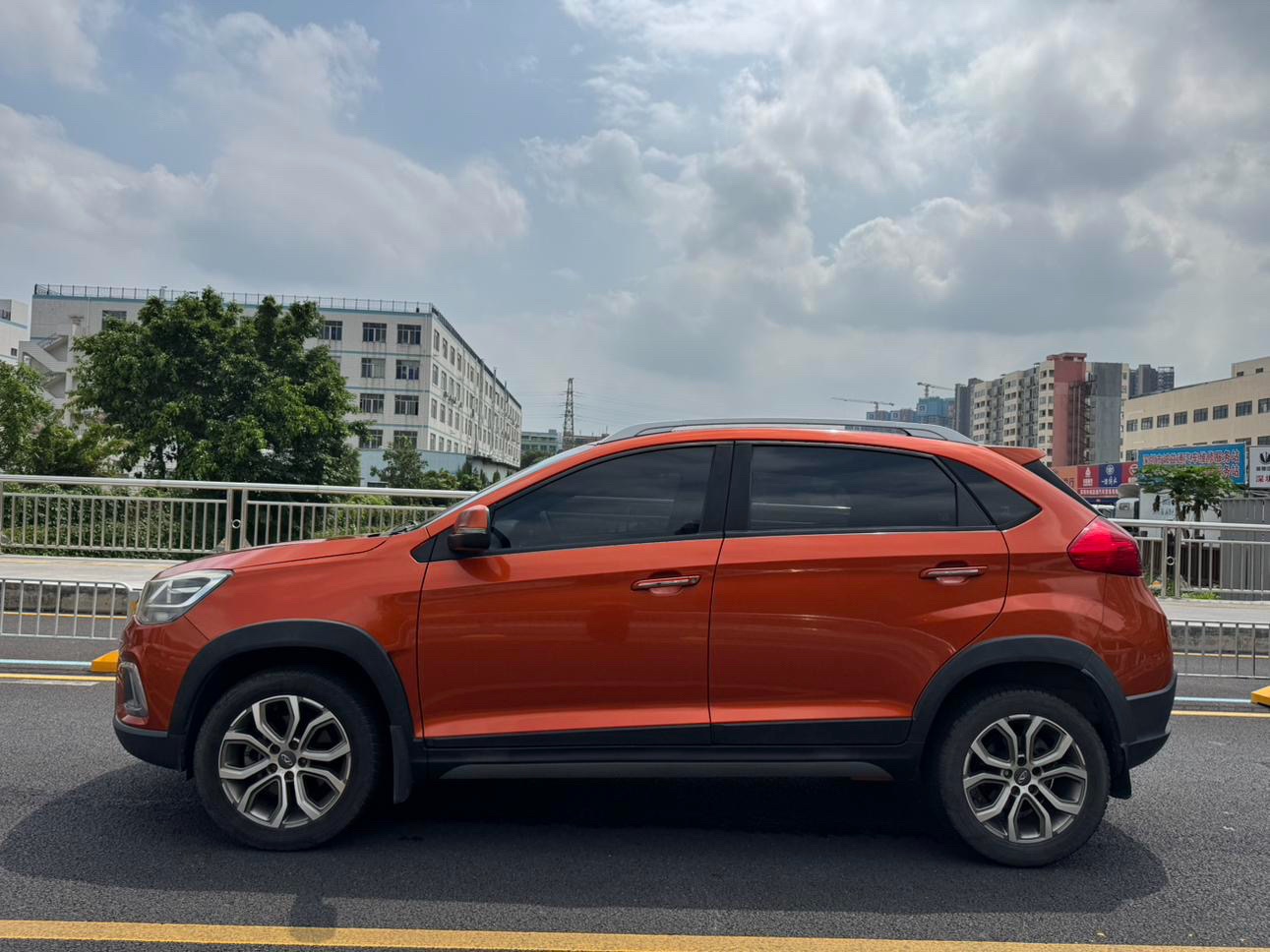 Chery Tiggo 3x 2017 car image #2