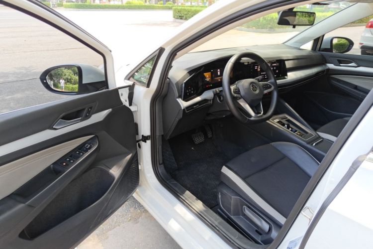 Volkswagen Golf 2024 #16 Volkswagen Golf 2024 car image #16