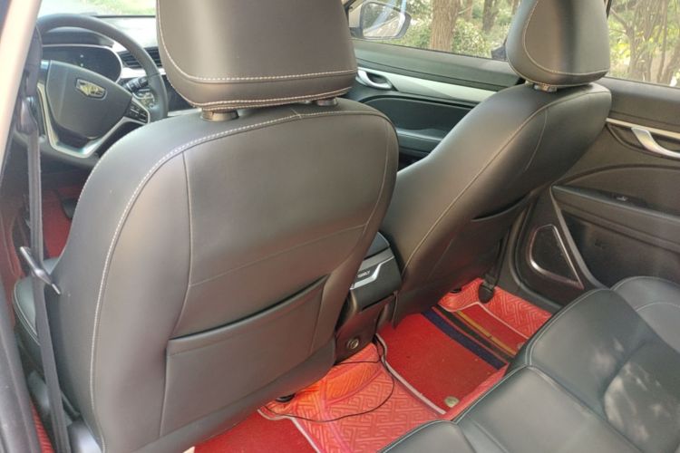 GEELY Emgrand 2018 car image #15