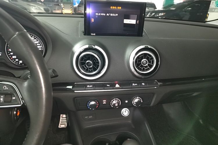 Audi A3 2018 #17 Audi A3 2018 car image #17