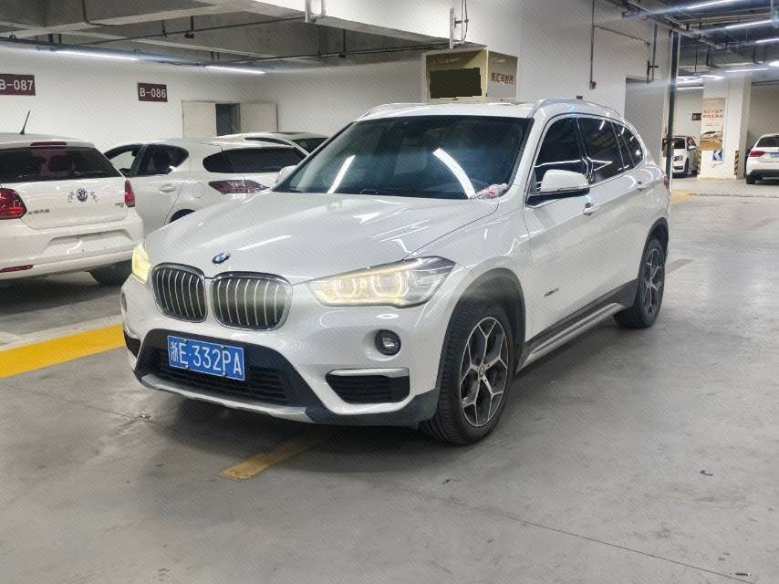 BMW X1 2017 BMW X1 2017 car image
