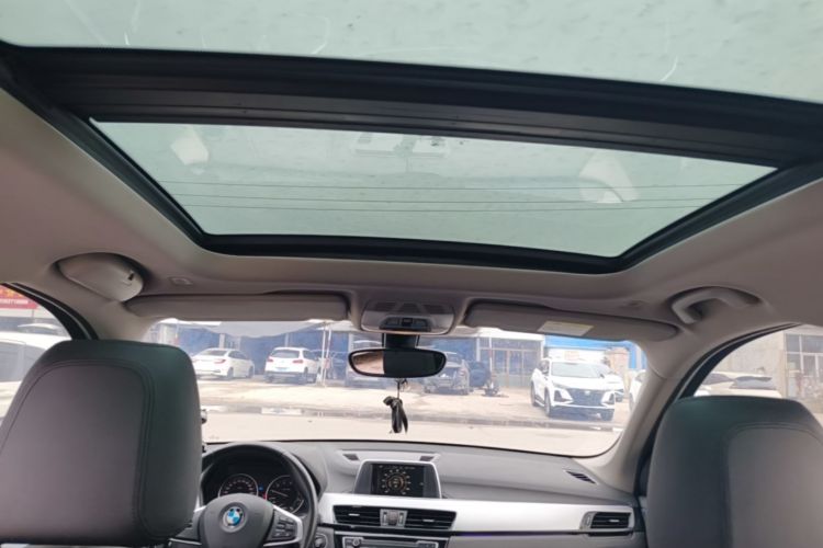 BMW X1 2017 car image #18