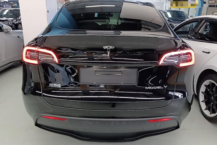Tesla Model Y 2022 #6 Tesla Model Y 2022 immagine di auto #6