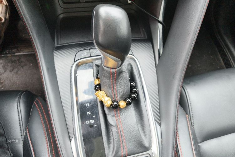 MG ZS 2019 car image #16