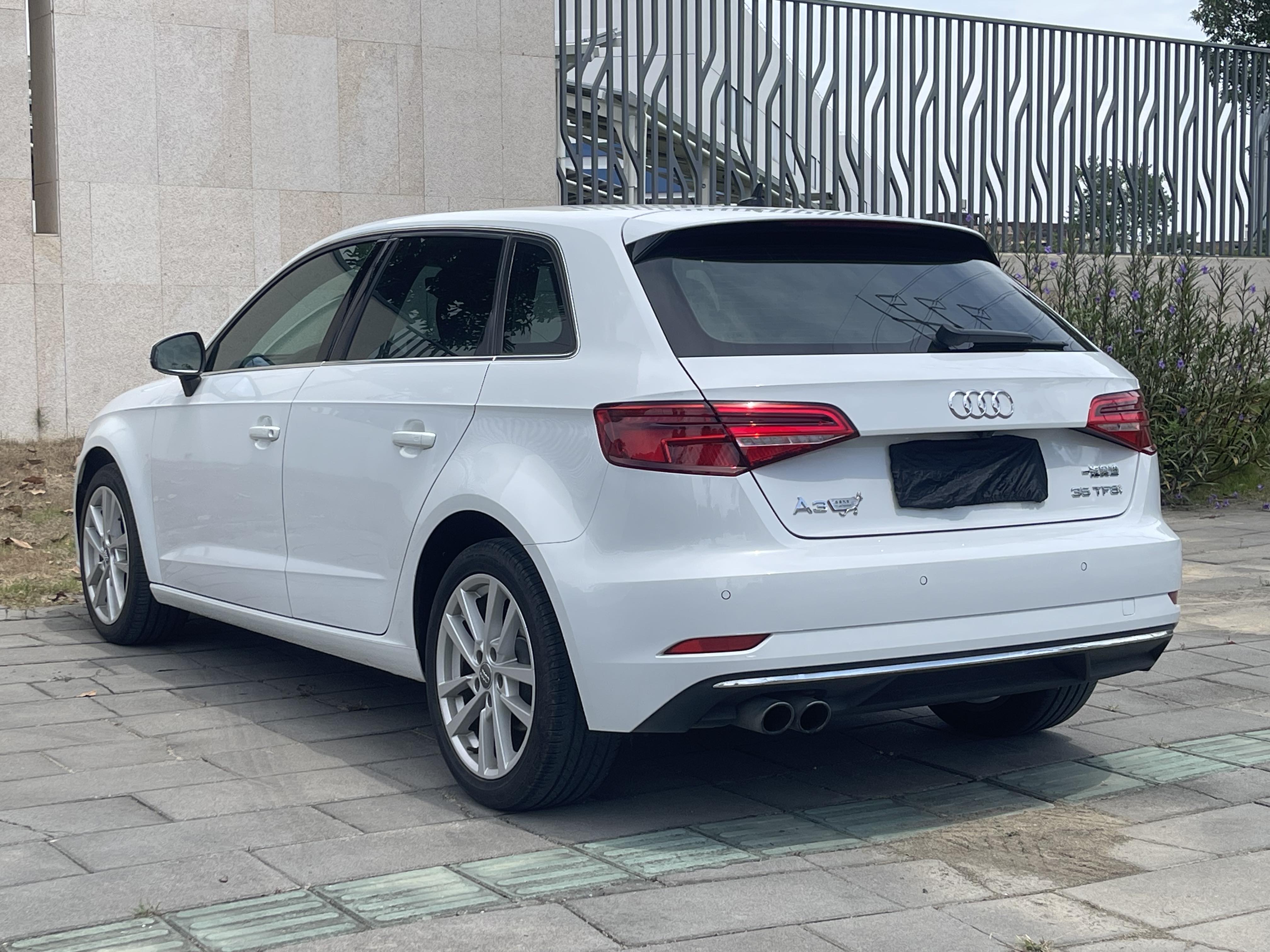 Audi A3 2019 car image #15