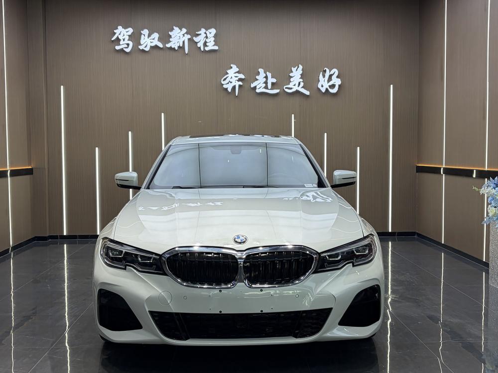 BMW 3 Series 2022 car image #2