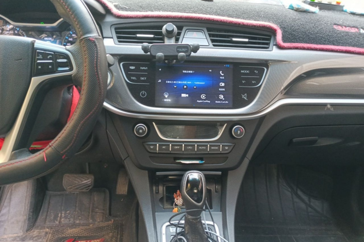 GEELY Emgrand 2017 #15 GEELY Emgrand 2017 car image #15
