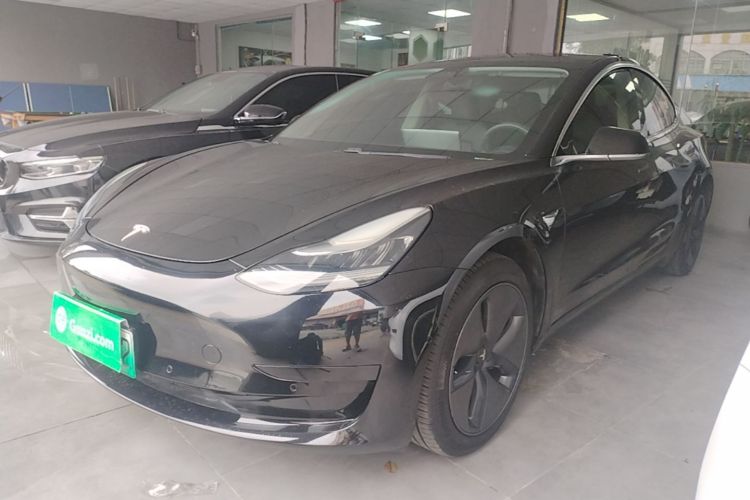 Tesla Model 3 2020 car image #2