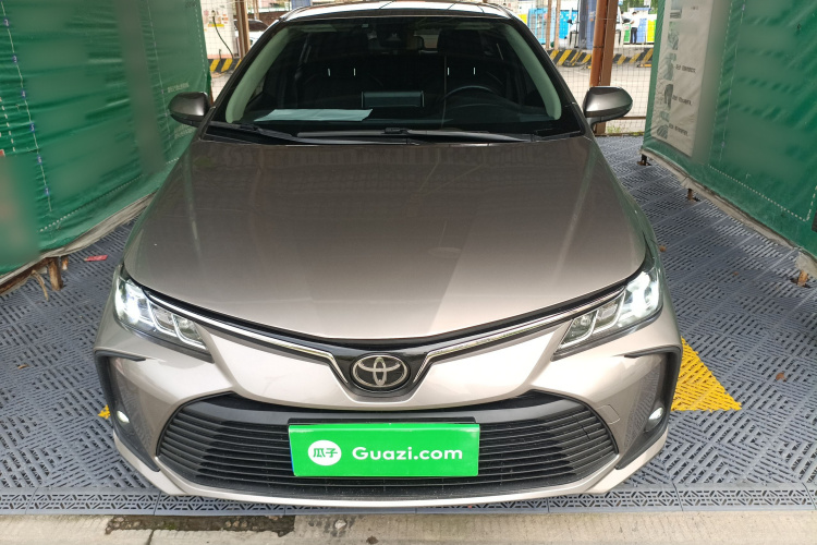 Toyota Corolla 2019 immagine di auto #3