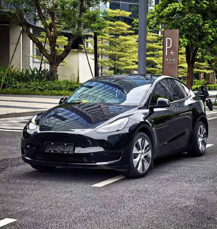 Tesla Model Y 2022 Tesla Model Y 2022 car image