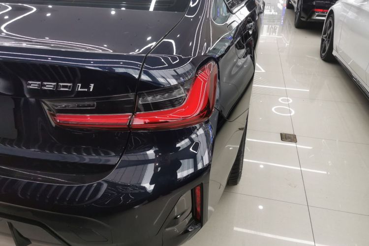 BMW 3 Series 2025 изображение автомобиля #8