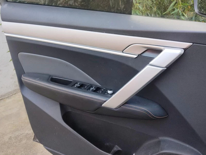 GEELY Coolray 2023 car image #9