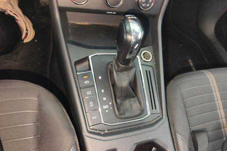 Volkswagen Lavida 2019 car image #14