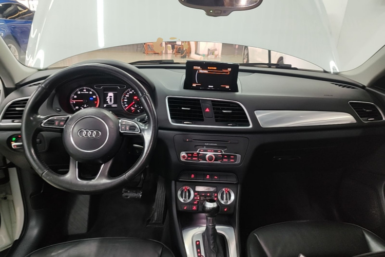 Audi Q3 2015 #10 Audi Q3 2015 car image #10