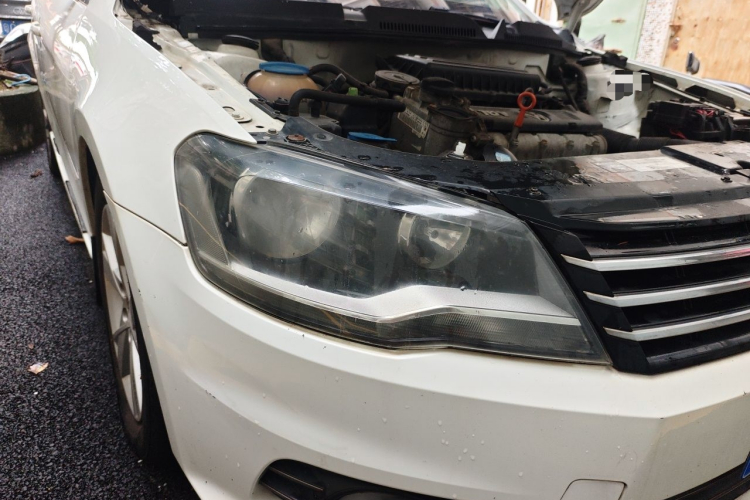 Volkswagen Bora 2015 #8 Volkswagen Bora 2015 car image #8