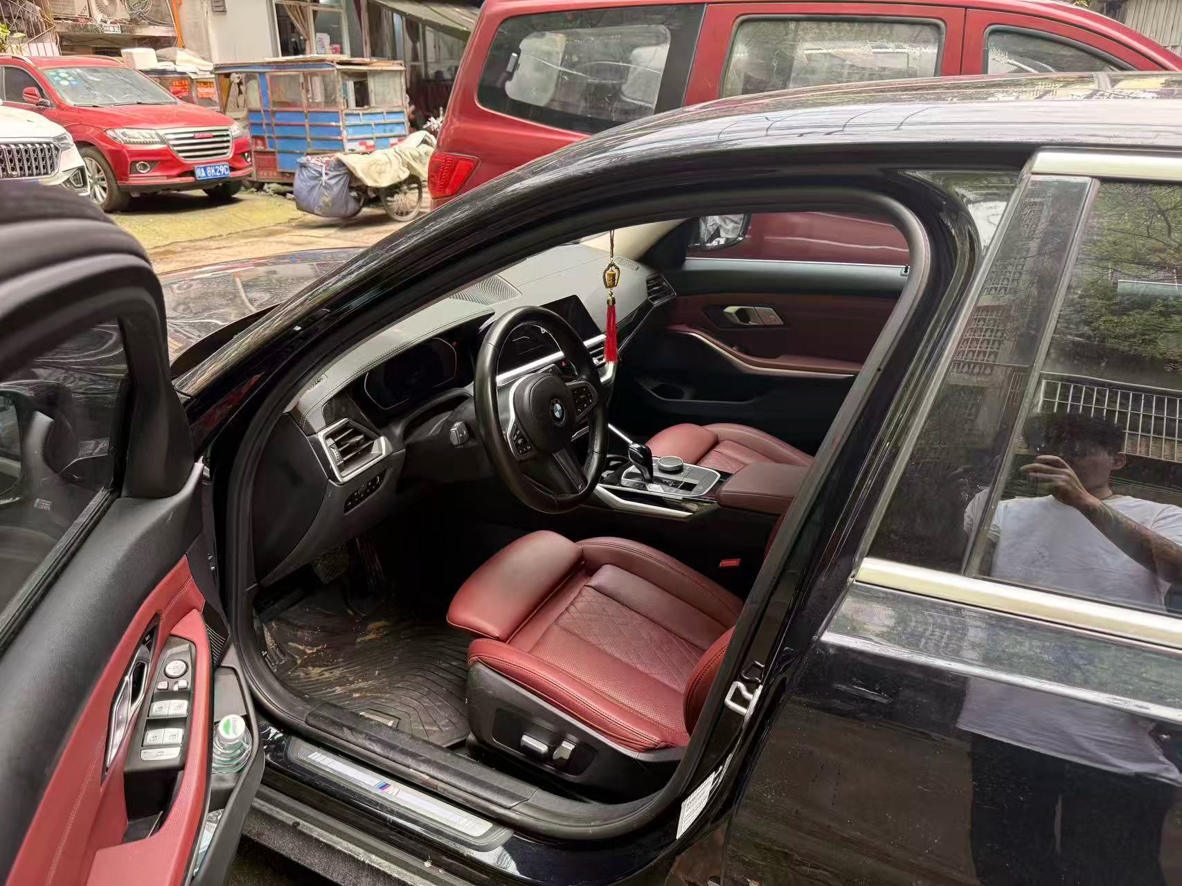 BMW 3 Series 2022 immagine di auto #3