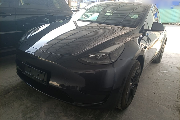 Tesla Model Y 2024 #2 Tesla Model Y 2024 car image #2