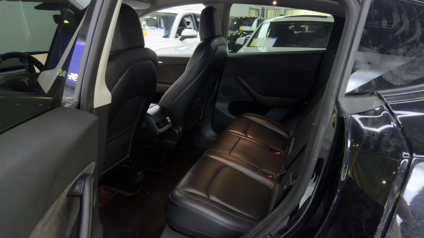 Tesla Model Y 2021 #4 Tesla Model Y 2021 car image #4