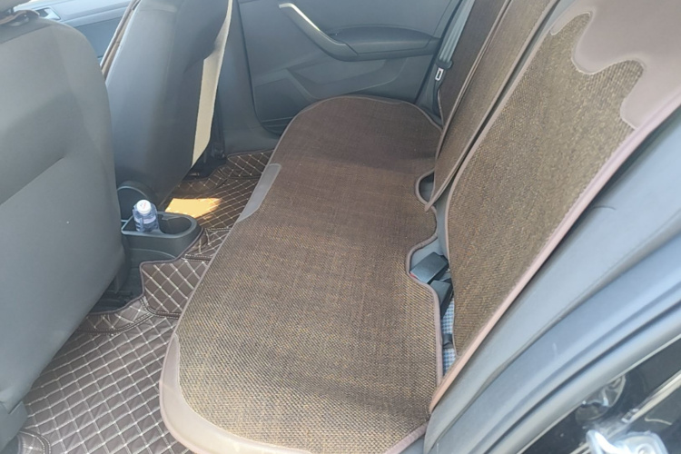 Volkswagen Santana 2023 car image #17