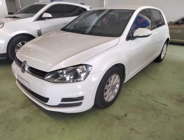 Volkswagen Golf 2017 Volkswagen Golf 2017 car image