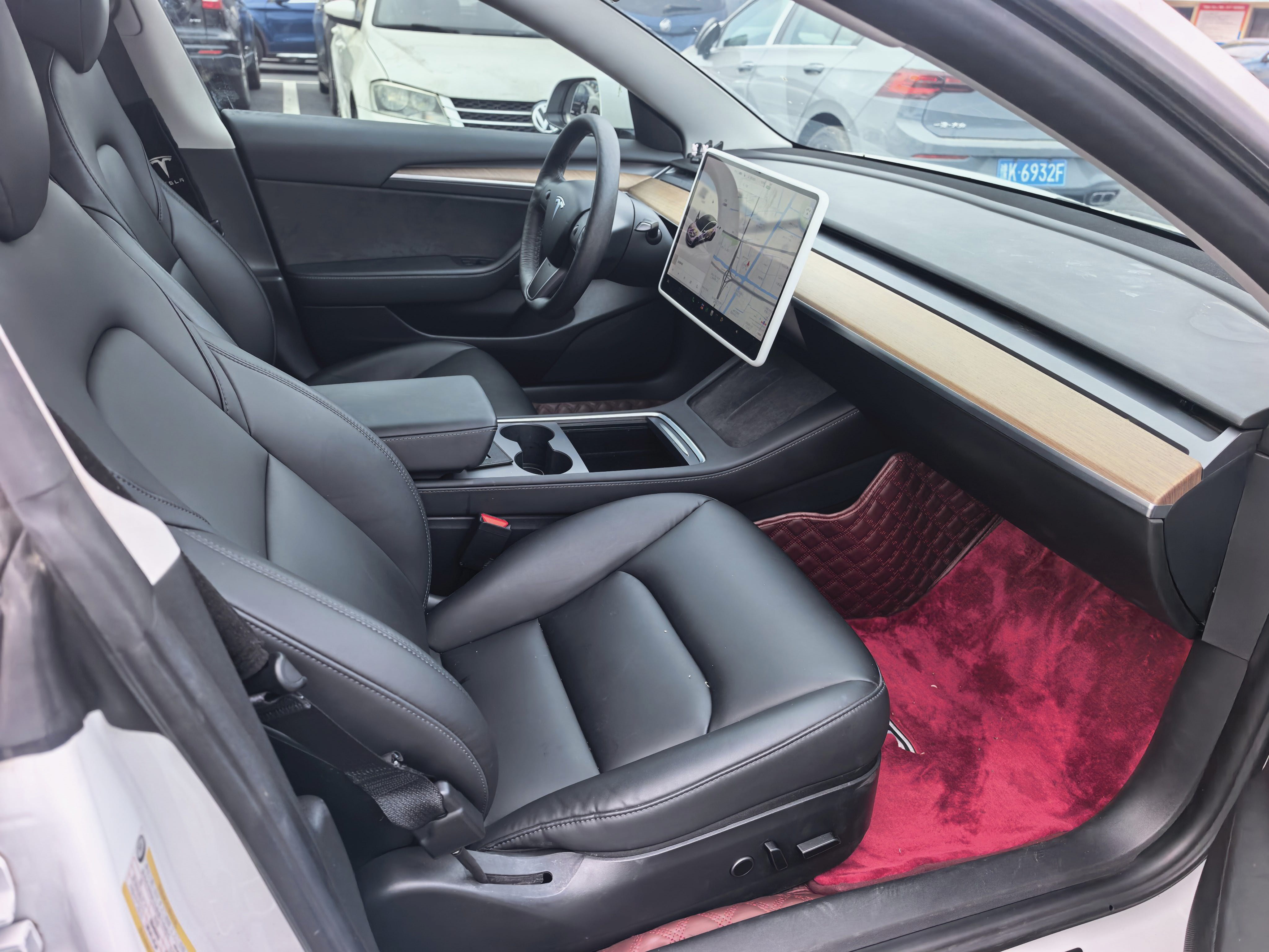 Tesla Model 3 2021 car image #9
