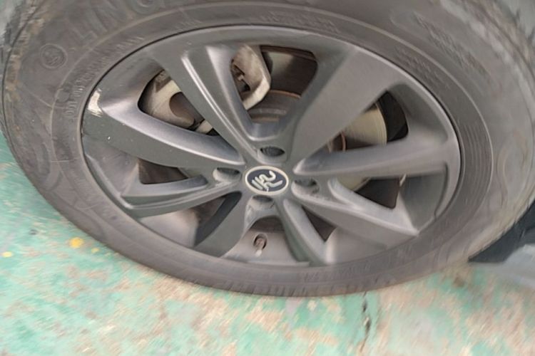BYD Yuan New Energy 2020 immagine di auto #9