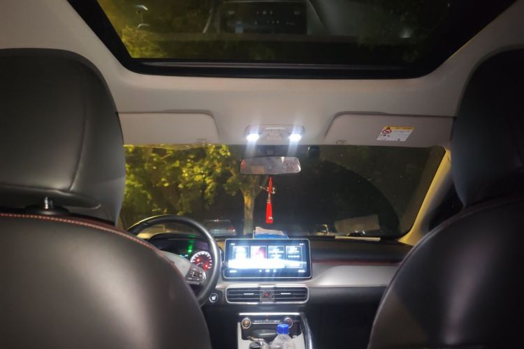 GEELY Coolray 2022 #16 GEELY Coolray 2022 car image #16