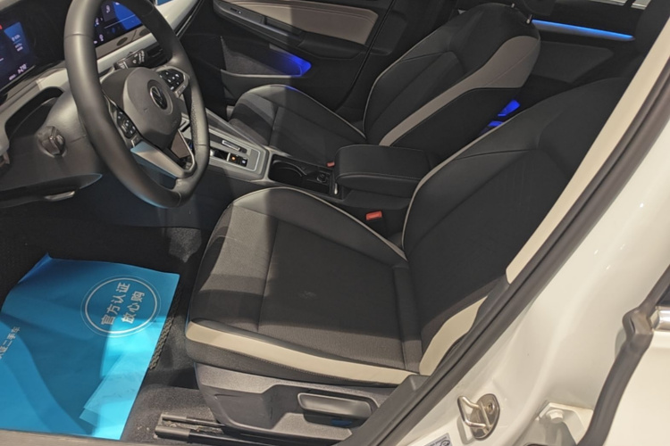 Volkswagen Golf 2024 #17 Volkswagen Golf 2024 car image #17