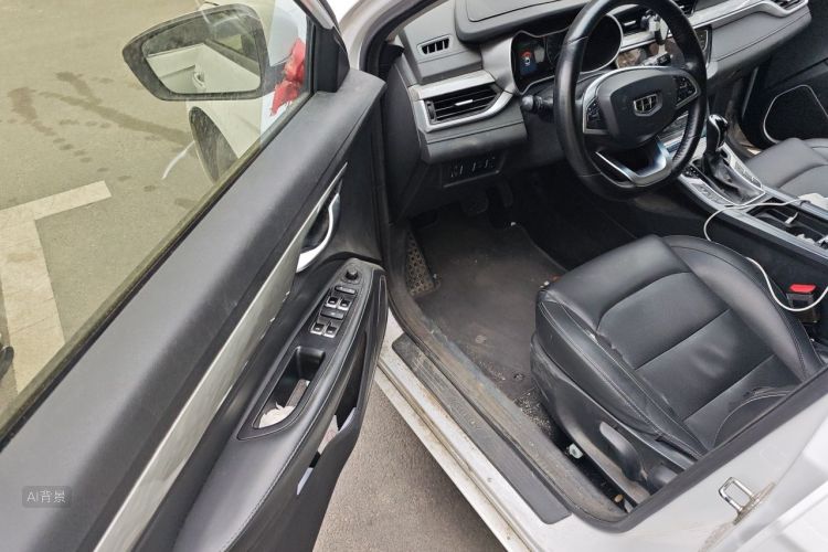 GEELY Emgrand 2019 #18 GEELY Emgrand 2019 car image #18