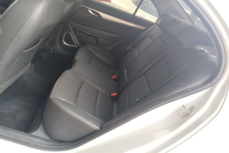 GEELY Emgrand 2020 #17 GEELY Emgrand 2020 car image #17