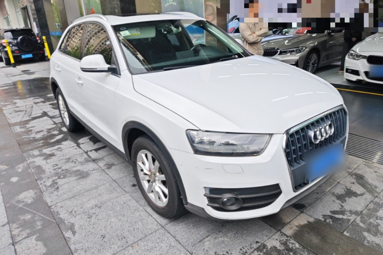 Audi Q3 2015 #4 Audi Q3 2015 car image #4